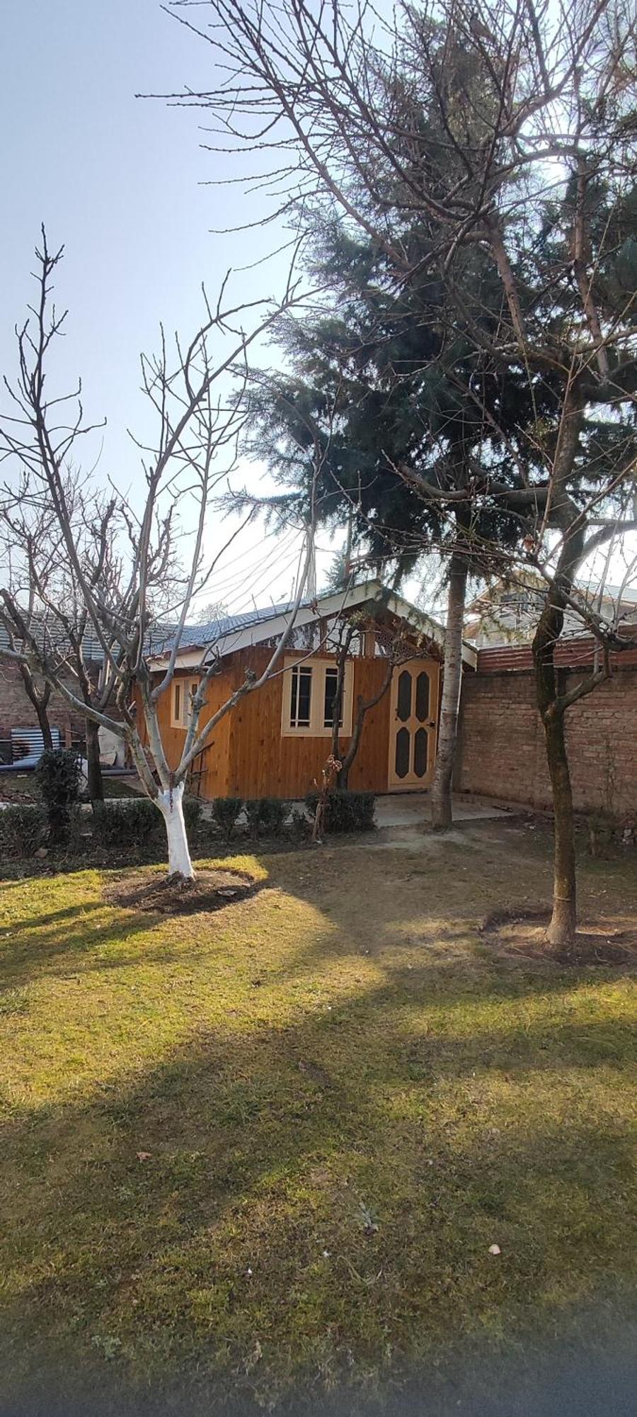 The Clover Inn Srinagar  Ngoại thất bức ảnh