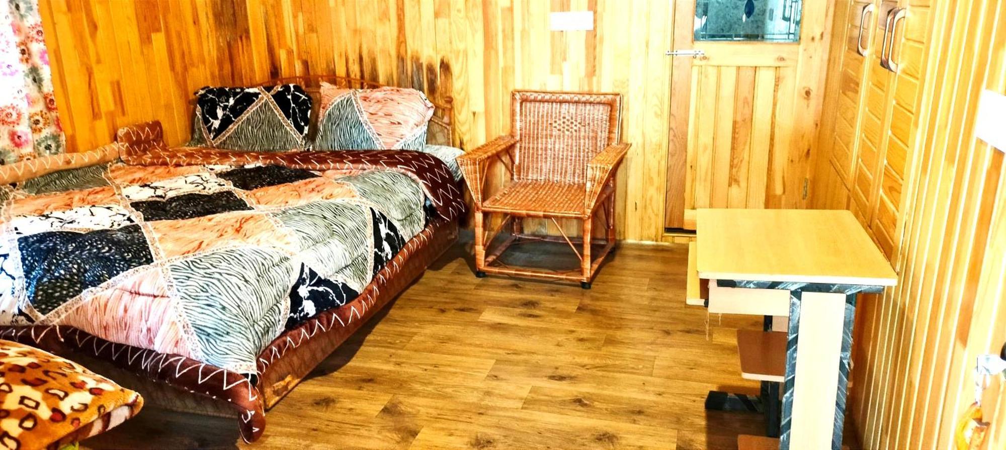 The Clover Inn Srinagar  Ngoại thất bức ảnh